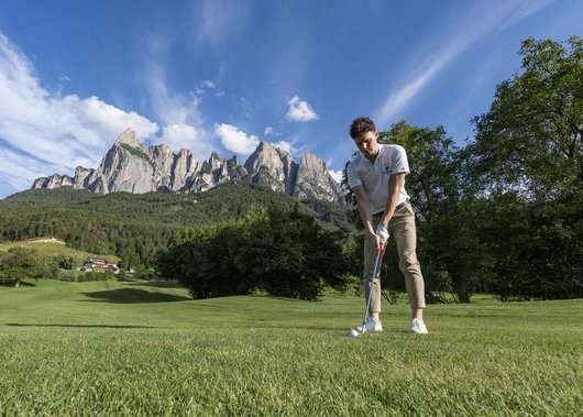 Giocare a golf sull’Alpe di Siusi al Lamm